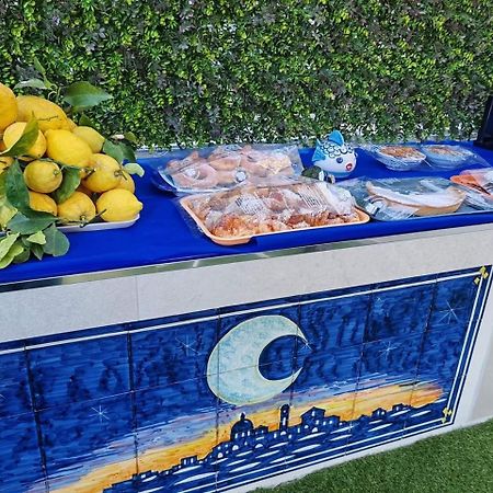 Vietri Al Chiaro Di Luna Luxury Suites Amalfi Coast מראה חיצוני תמונה