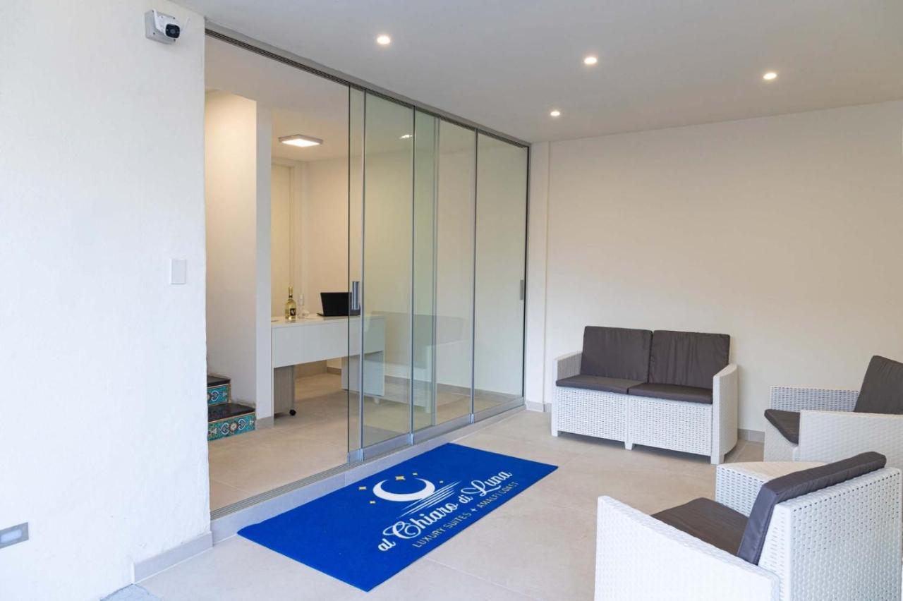 Vietri Al Chiaro Di Luna Luxury Suites Amalfi Coast מראה חיצוני תמונה