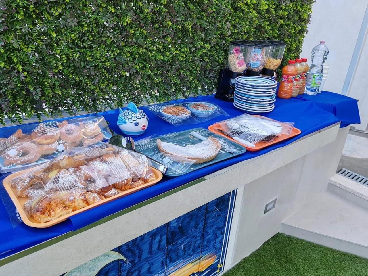 Vietri Al Chiaro Di Luna Luxury Suites Amalfi Coast מראה חיצוני תמונה